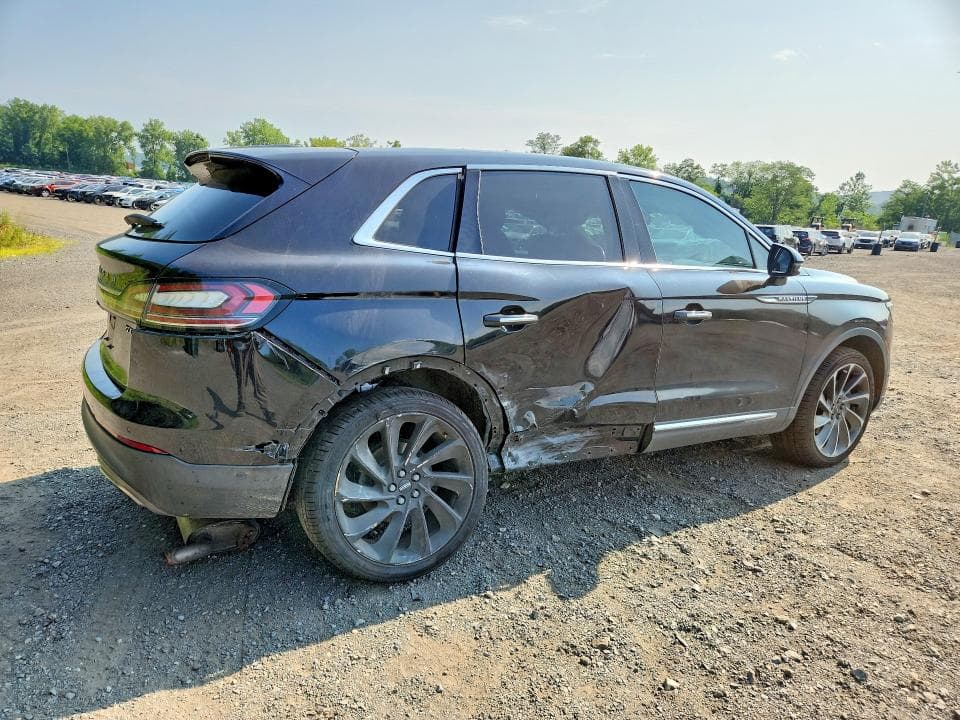 2019 LINCOLN NAUTILUS RESERVE 3