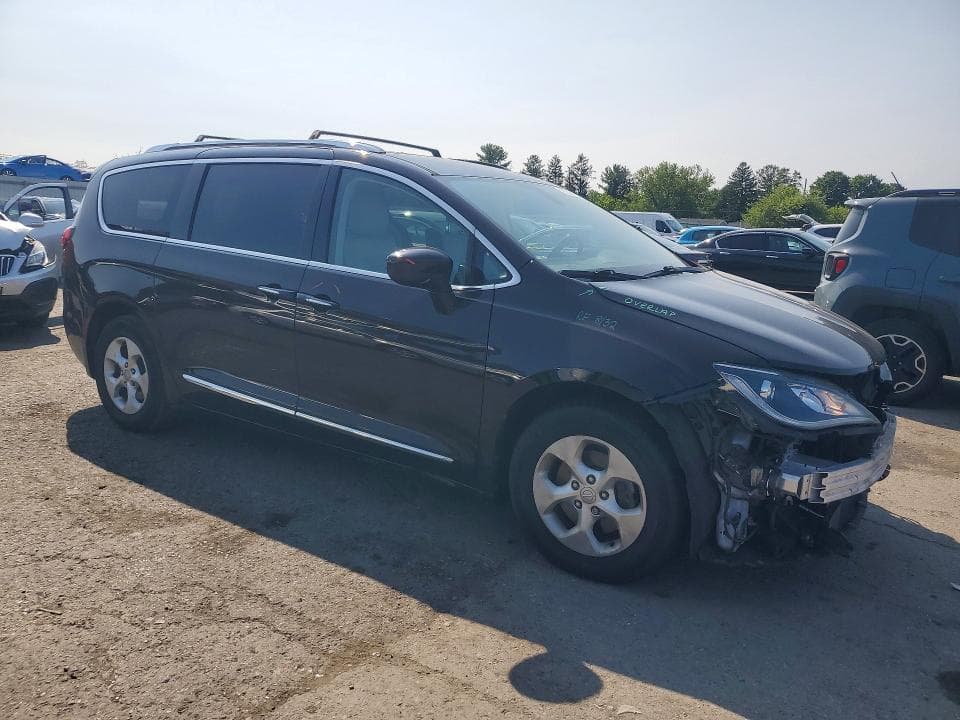 2017 CHRYSLER PACIFICA TOURING L PLUS 4