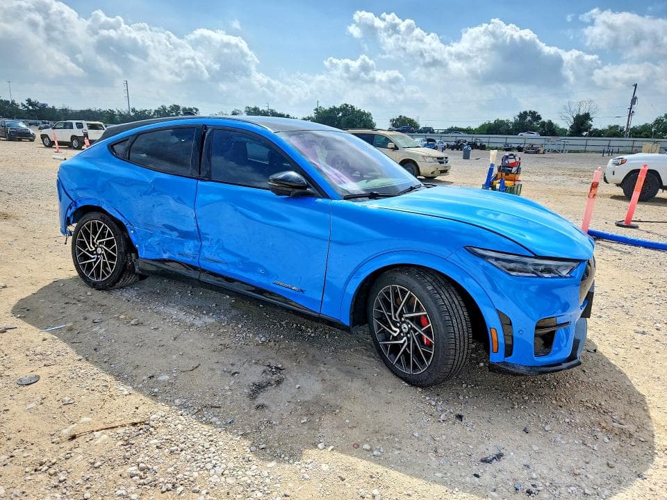 2022 FORD MUSTANG MACH-E GT 4