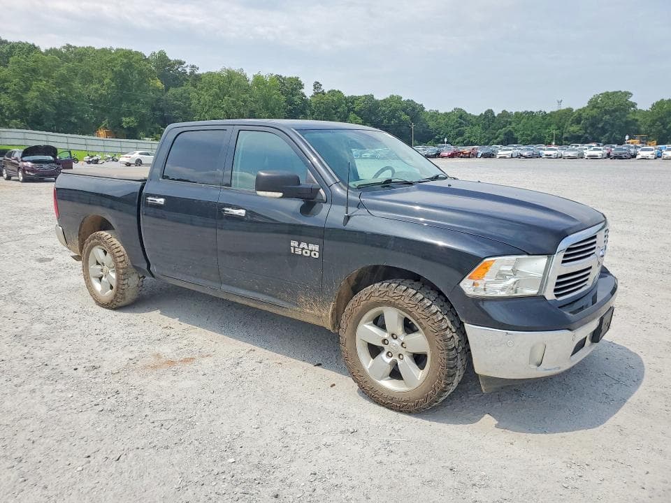 2017 RAM 1500 SLT 4