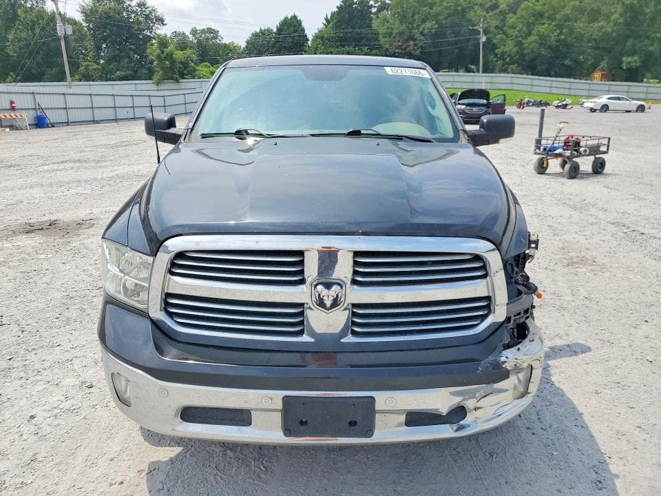 2017 RAM 1500 SLT 5