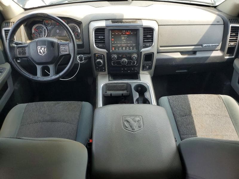 2017 RAM 1500 SLT 8