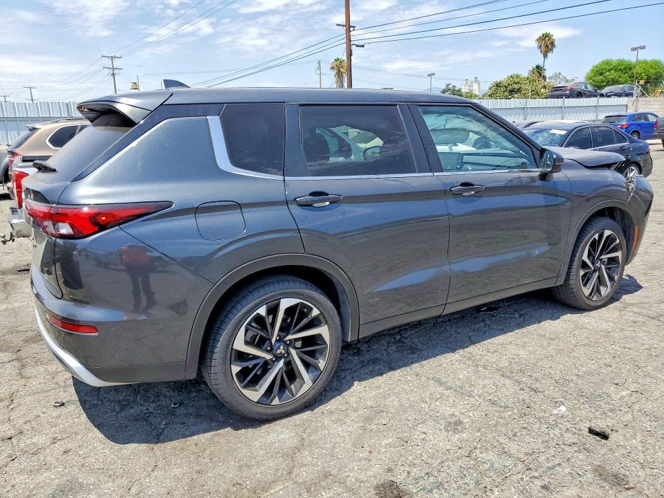 2024 MITSUBISHI OUTLANDER SE 3