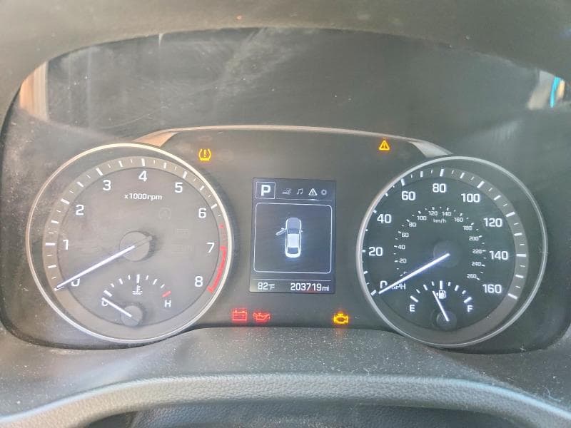 2018 HYUNDAI ELANTRA SEL 9