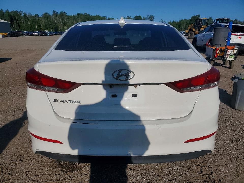 2017 HYUNDAI ELANTRA SE SE 6