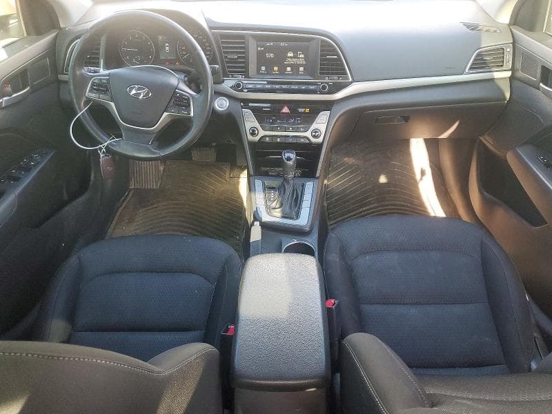 2017 HYUNDAI ELANTRA SE SE 8