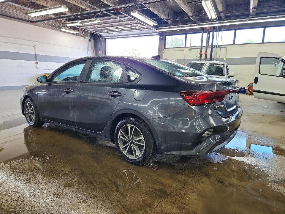 2023 KIA FORTE LXS 2