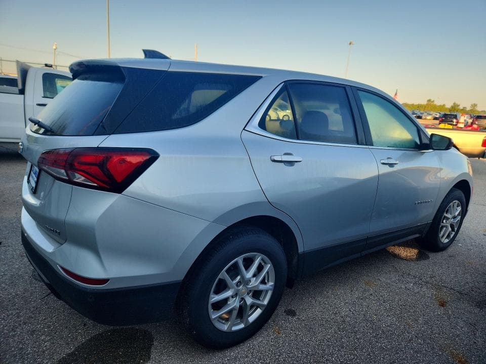 2022 CHEVROLET EQUINOX LT 3