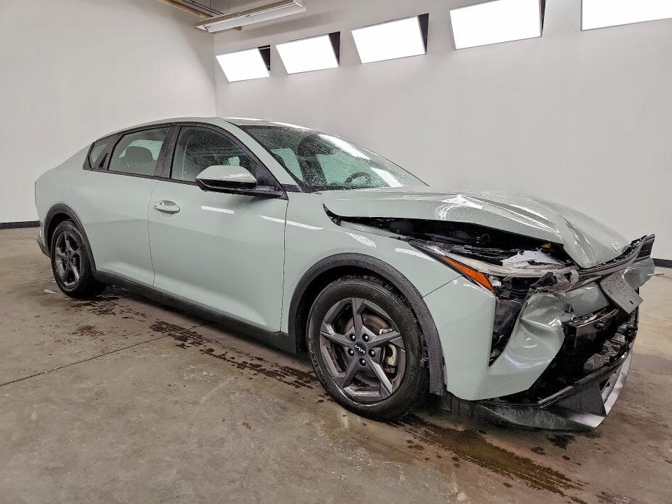 2025 KIA K4 LXS 4