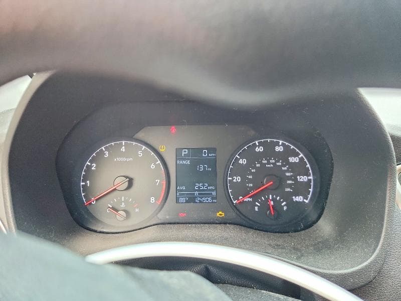 2019 HYUNDAI ACCENT SE 9