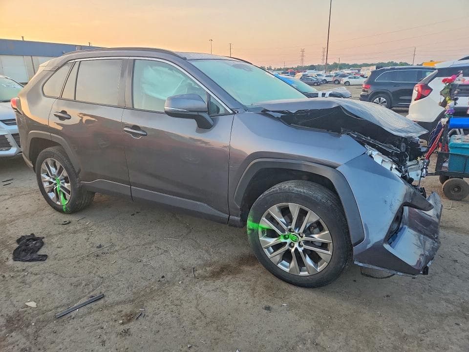 2021 TOYOTA RAV4 XLE PREMIUM 4