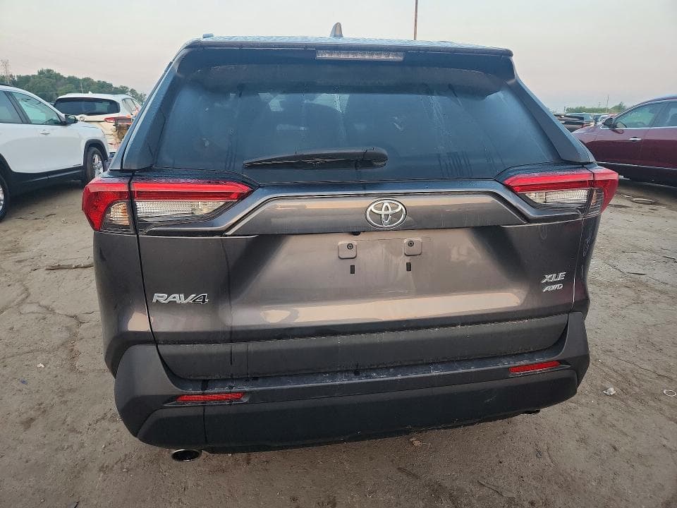 2021 TOYOTA RAV4 XLE PREMIUM 6