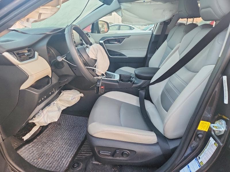 2021 TOYOTA RAV4 XLE PREMIUM 7