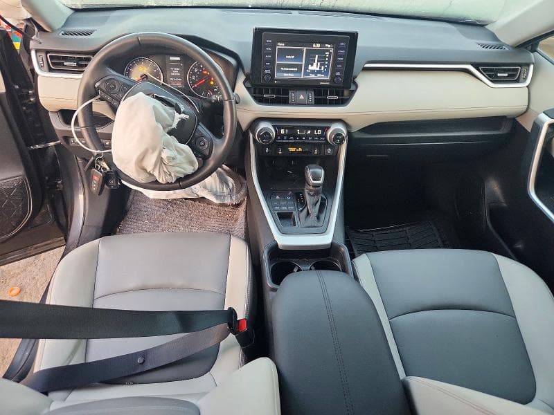 2021 TOYOTA RAV4 XLE PREMIUM 8