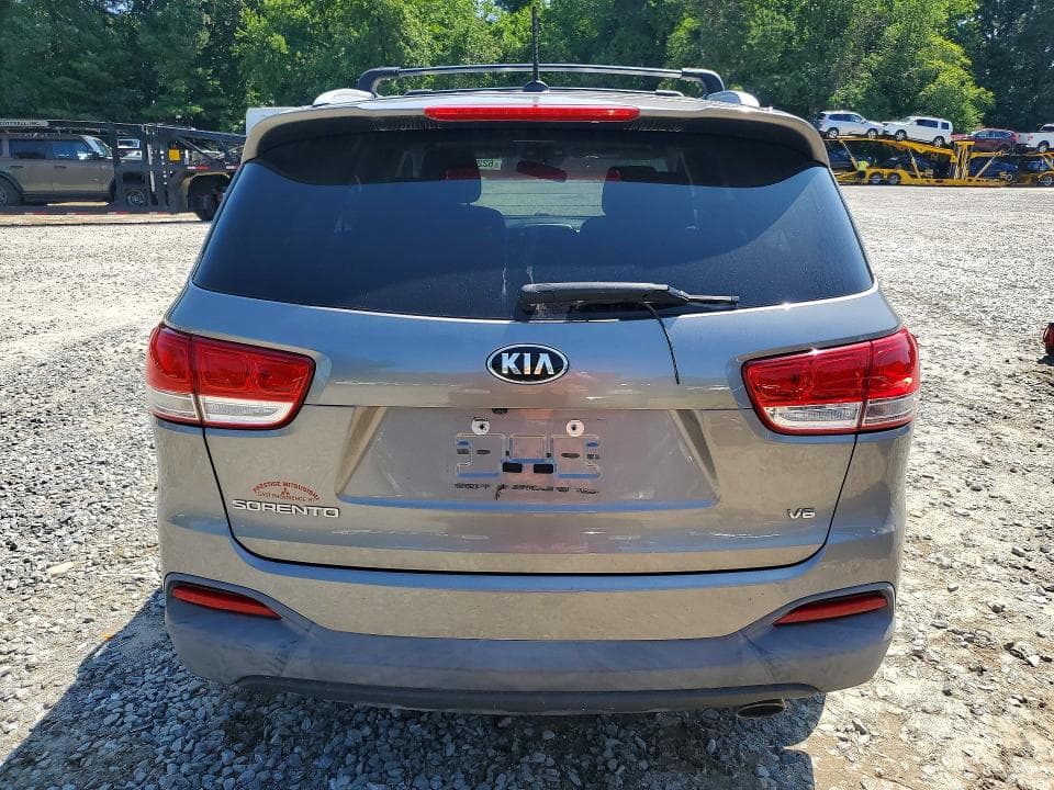 2017 KIA SORENTO LX V6 6