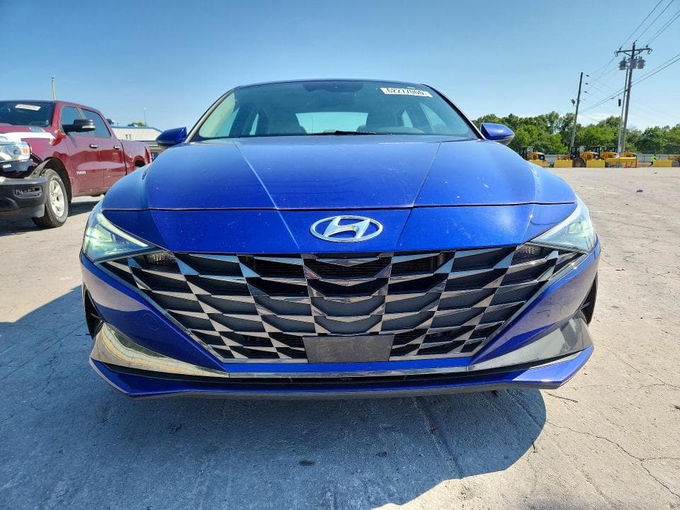 2023 HYUNDAI ELANTRA LIMITED 5
