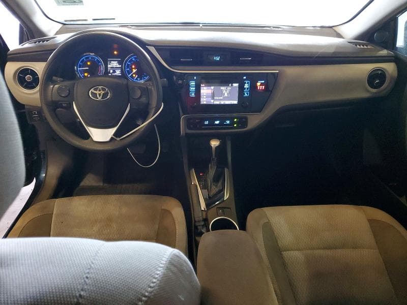 2019 TOYOTA COROLLA LE 8