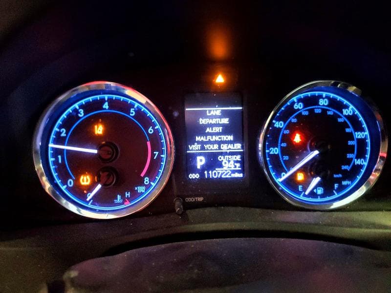 2019 TOYOTA COROLLA LE 9