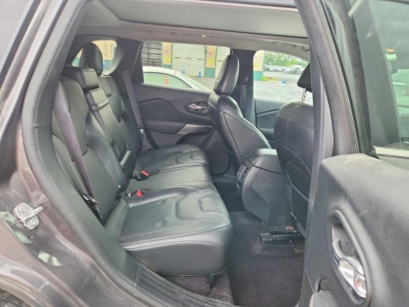 2019 JEEP CHEROKEE LIMITED LIMITED 11