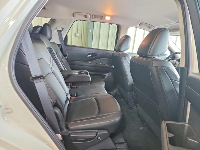 2024 NISSAN PATHFINDER SL 11