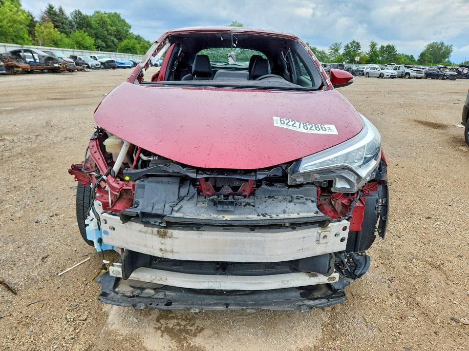 2019 TOYOTA C-HR LIMITED 5