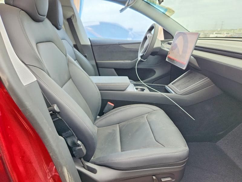 2026 TESLA MODEL Y 7
