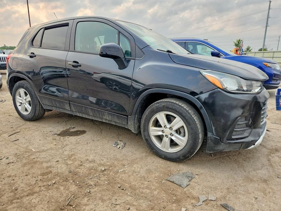 2020 CHEVROLET TRAX LS 4