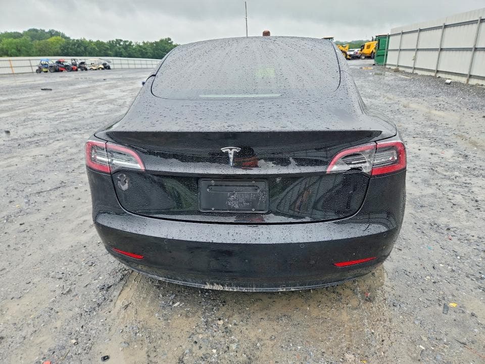 2021 TESLA MODEL 3 6