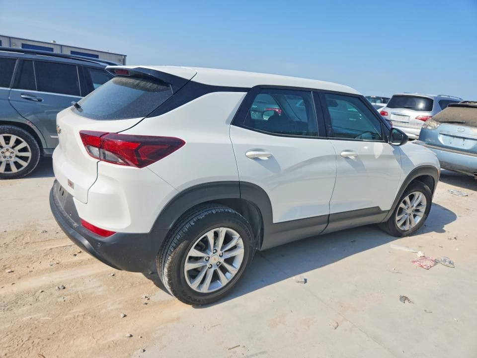 2022 CHEVROLET TRAILBLAZER LS 3