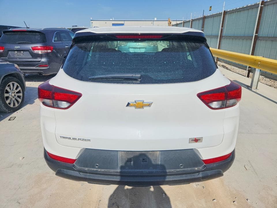 2022 CHEVROLET TRAILBLAZER LS 6