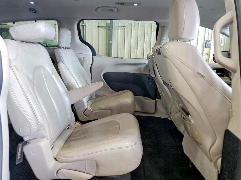 2018 CHRYSLER PACIFICA TOURING L PLUS 11