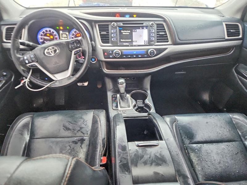 2019 TOYOTA HIGHLANDER XLE 8