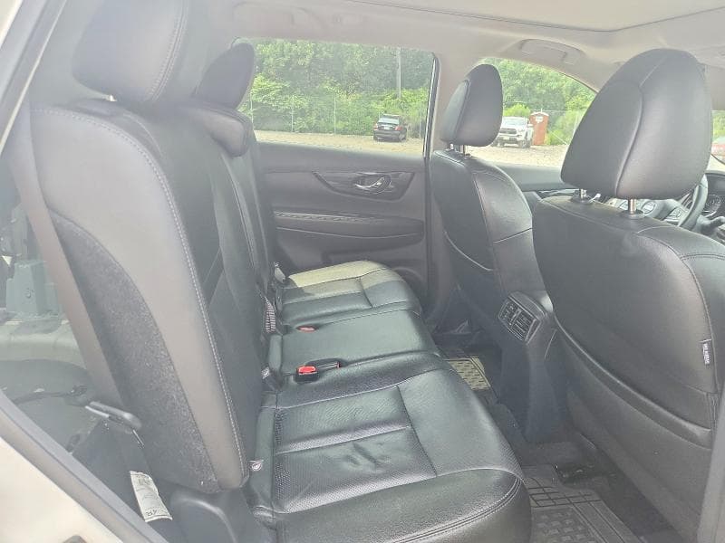 2019 NISSAN ROGUE SL 11