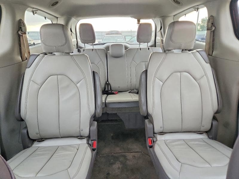 2017 CHRYSLER PACIFICA TOURING L 10