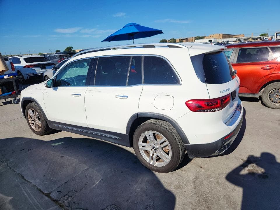 2020 MERCEDES-BENZ GLB 250 2