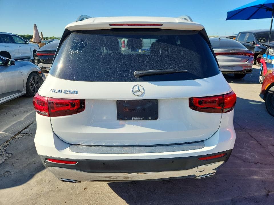 2020 MERCEDES-BENZ GLB 250 6