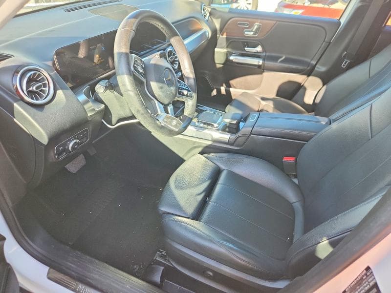 2020 MERCEDES-BENZ GLB 250 7