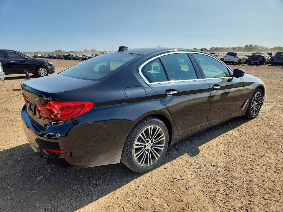 2017 BMW 530 XI 3