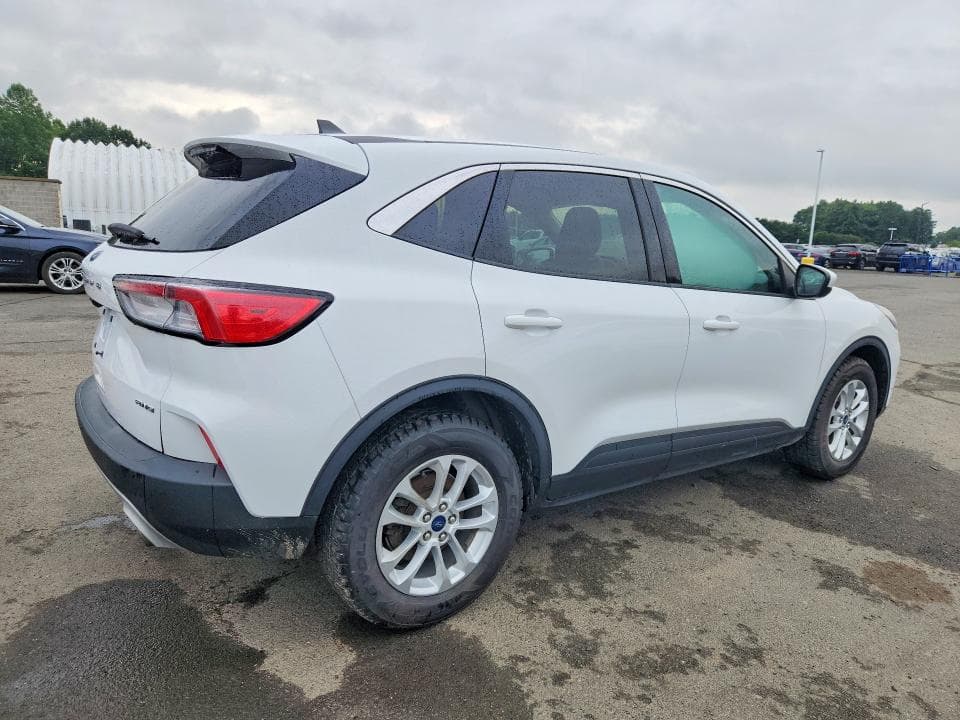 2020 FORD ESCAPE SE SE 3