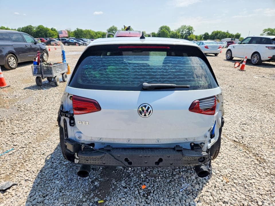 2018 VOLKSWAGEN GTI S 6