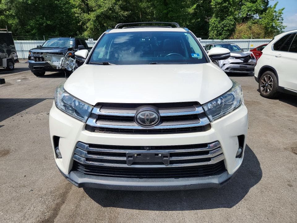 2018 TOYOTA HIGHLANDER LIMITED PLATINUM 5