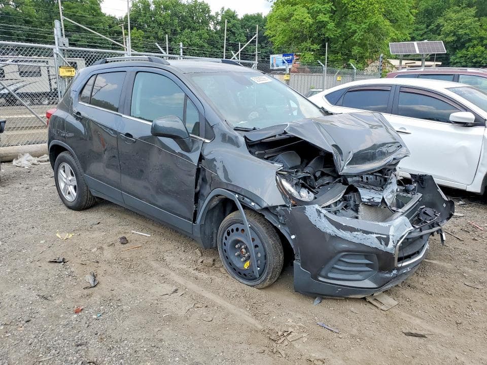 2018 CHEVROLET TRAX 1LT 4