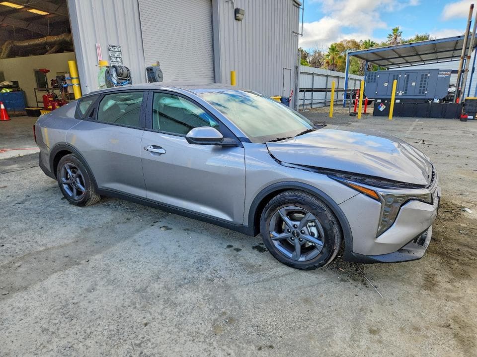 2026 KIA K4 LXS 4