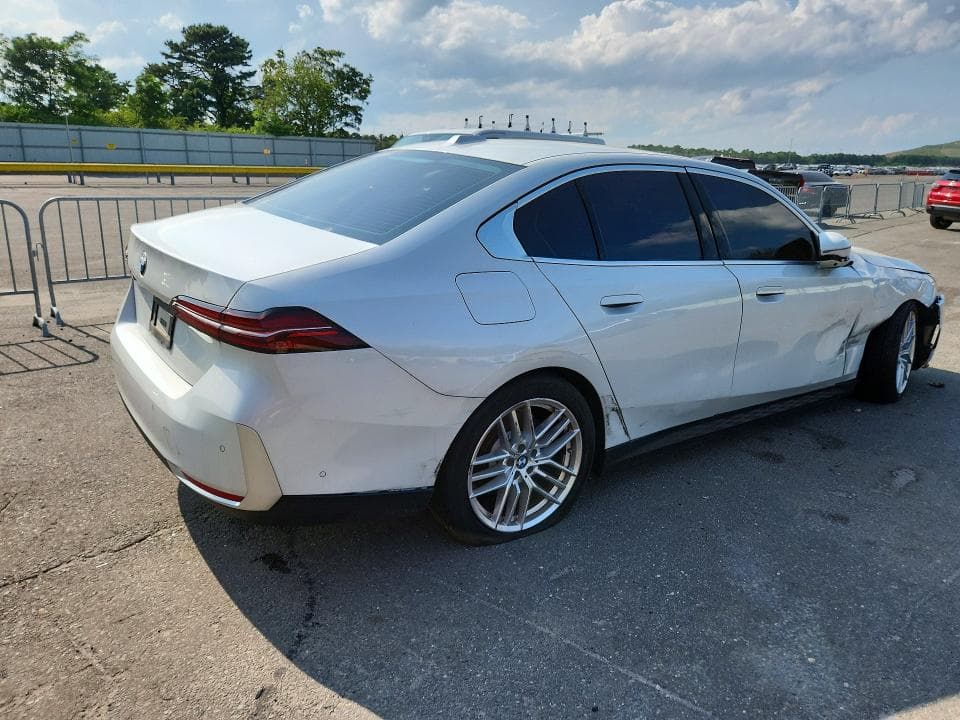 2024 BMW 530 I 3