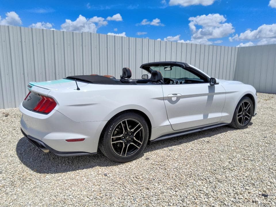 2020 FORD MUSTANG 3