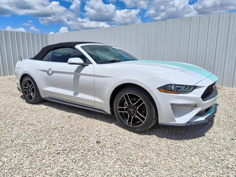 2020 FORD MUSTANG 4