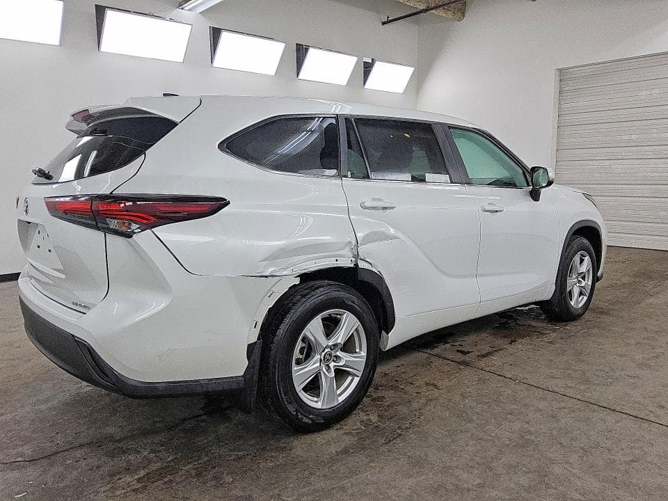 2025 TOYOTA HIGHLANDER LE 3