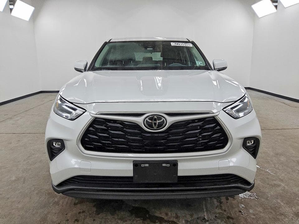 2025 TOYOTA HIGHLANDER LE 5