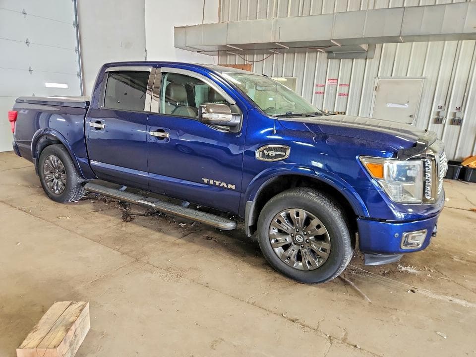 2017 NISSAN TITAN PLATINUM RESERVE 4