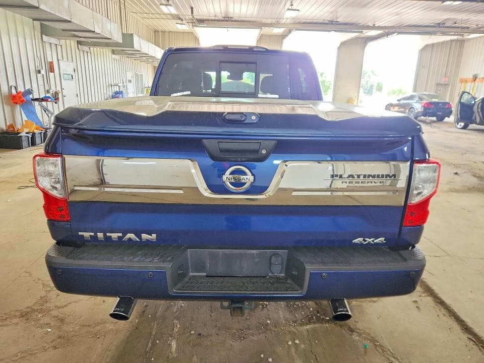 2017 NISSAN TITAN PLATINUM RESERVE 6
